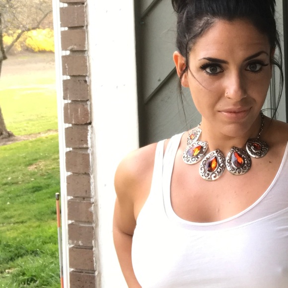 Statement Necklace - Picture 7 of 8